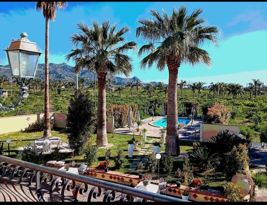 Villa Laura Apartment Giardini Naxos Exterior foto